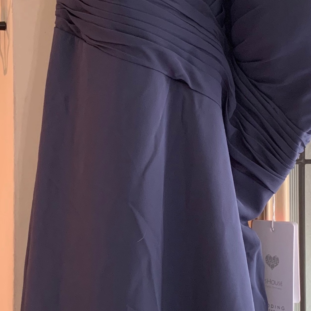 Dress - Picture 2 of 11